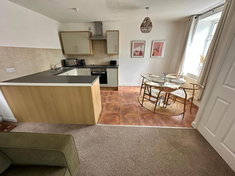 Stylish Miners Cottage At North Rd Porth  Екстер'єр фото